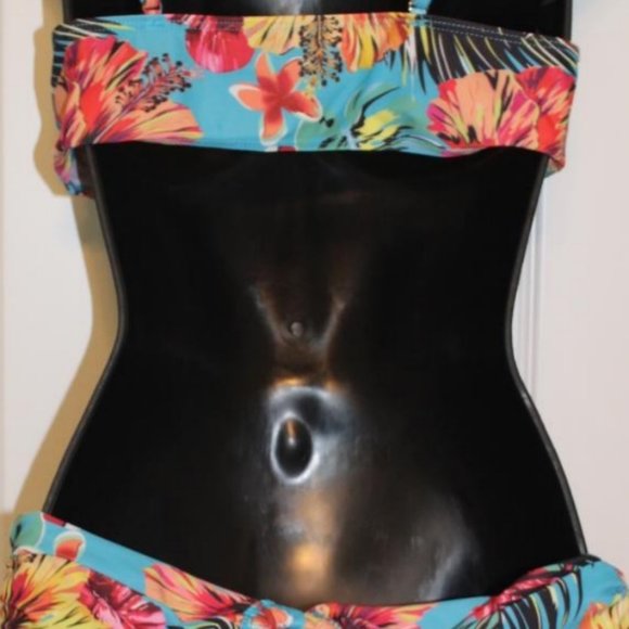 Tropical 3 Piece Bikini Set - Picture 3 of 4